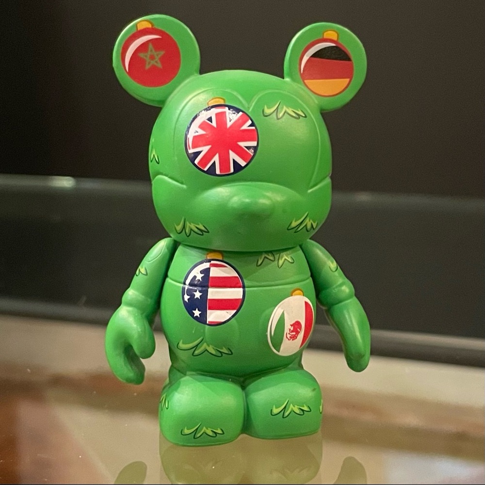 Disney Vinylmation - EPCOT Christmas Tree Figure